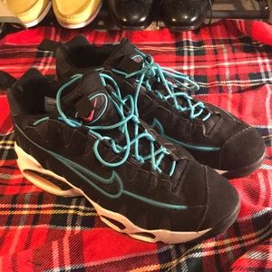 Closet Sale! Nike Swingman Griffey Airmax 11